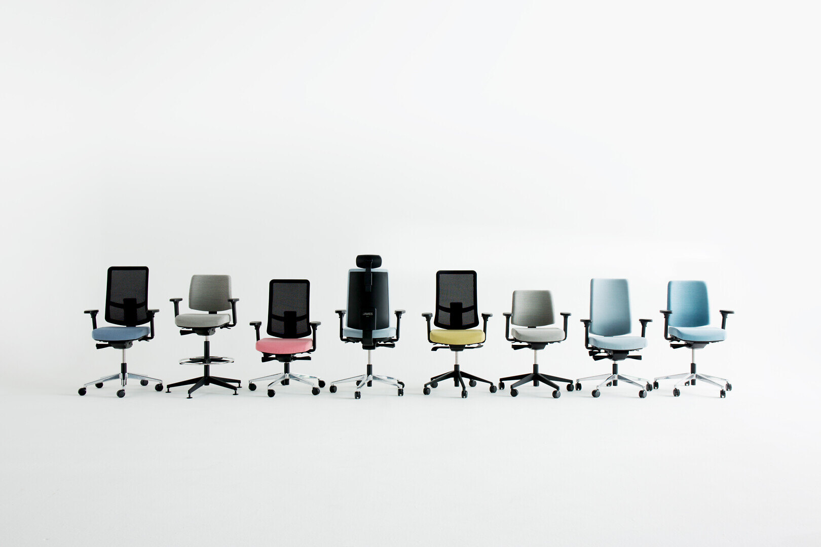 James_group_001_fullHD