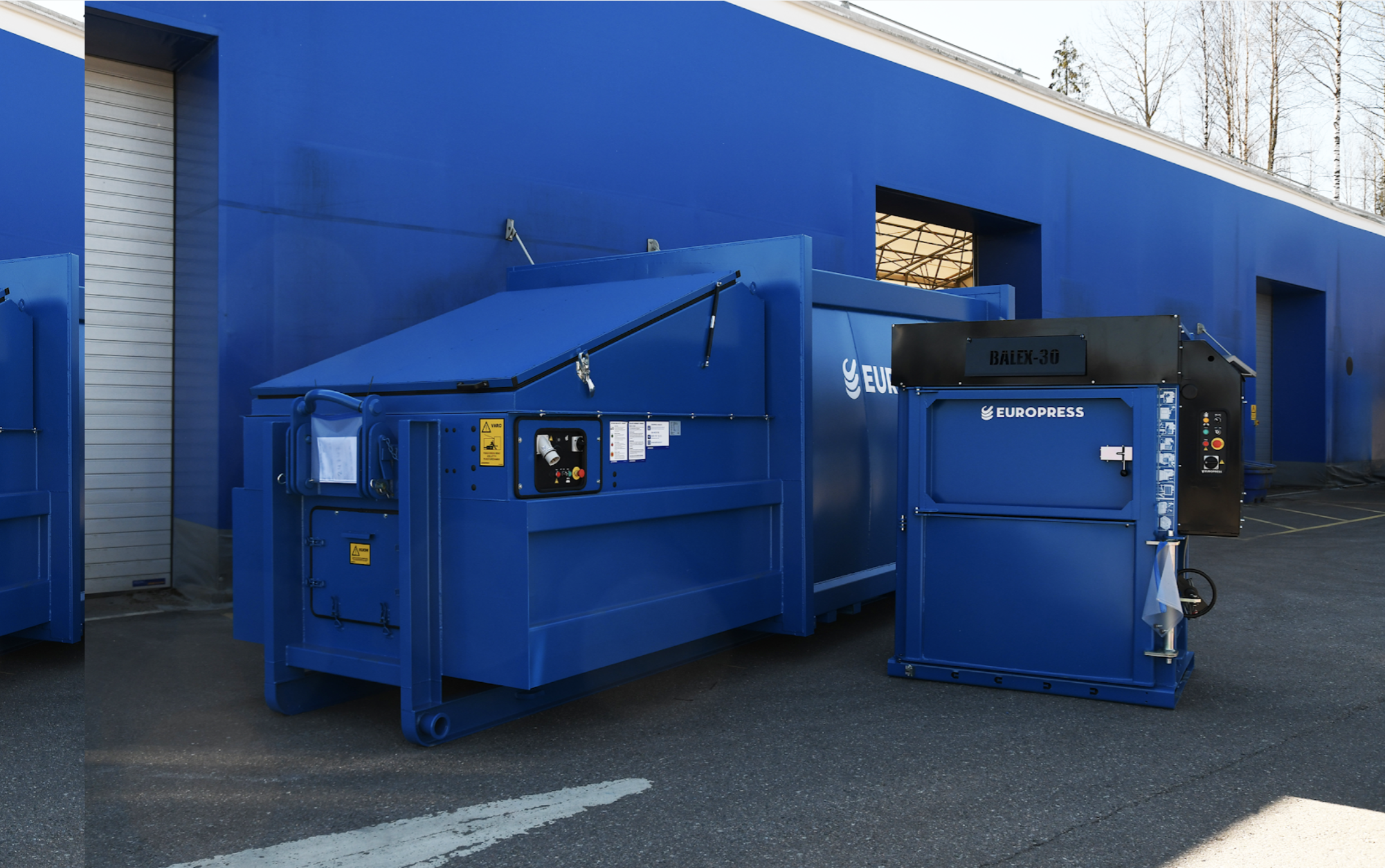 garbage compacter