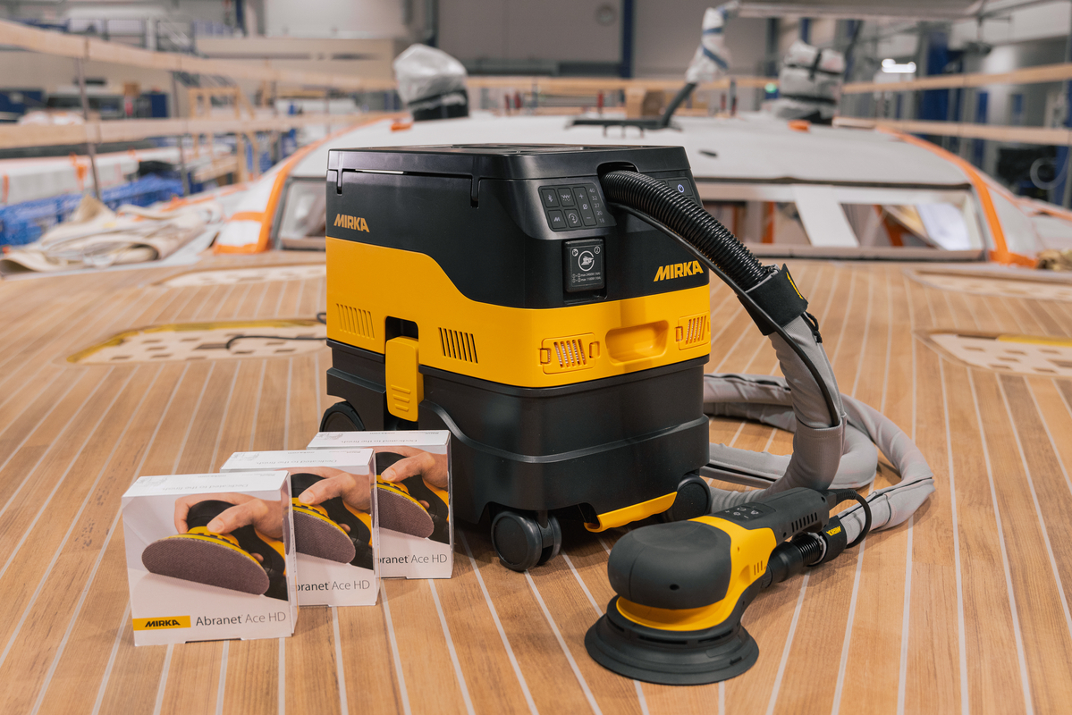 Teak_Deck-Process_10-2-1200x800-5b2df79